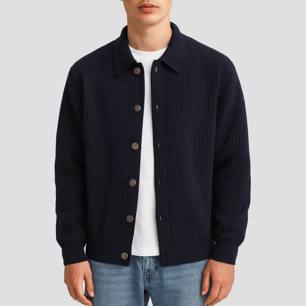 August | Elegant stickad sweater